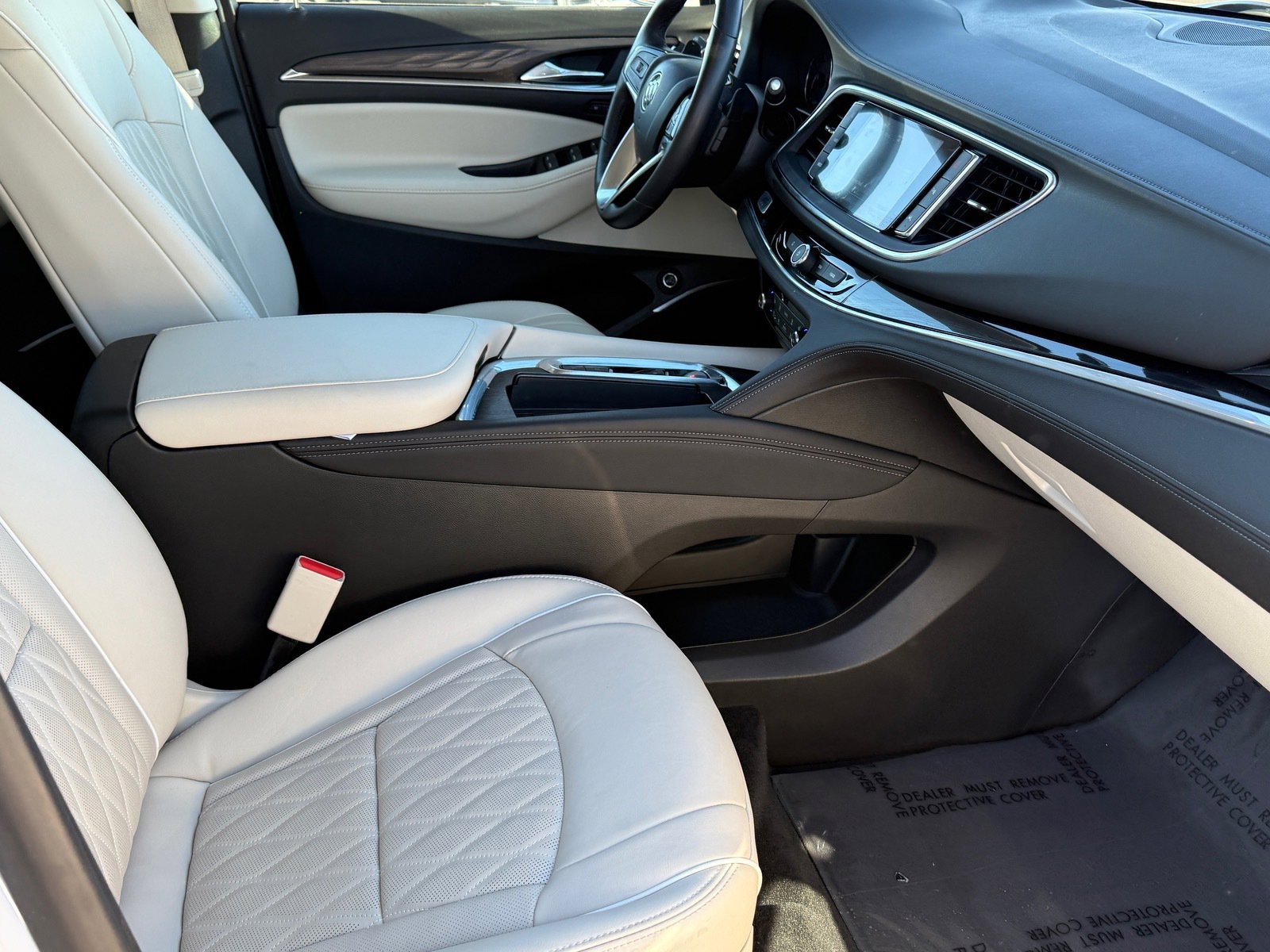 Used 2023 Buick Enclave Avenir w/ Avenir Technology Package image 10