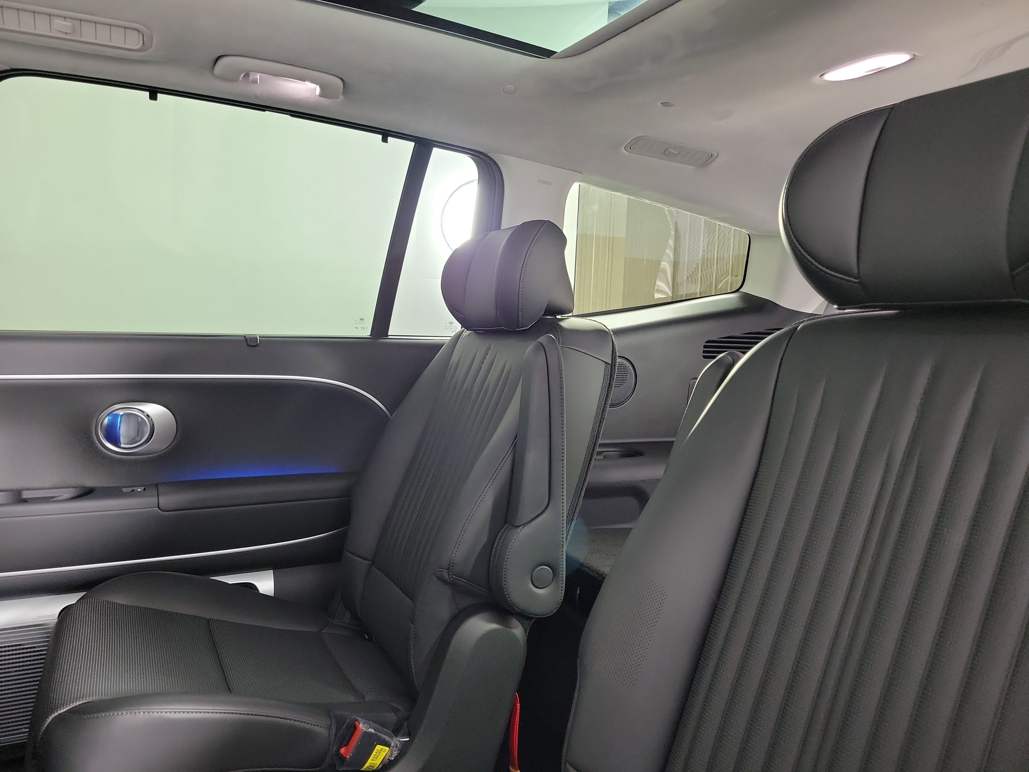 New 2026 Hyundai Ioniq 9 Calligraphy image 32