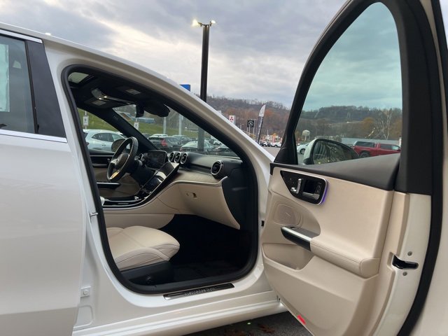 Used 2024 Mercedes-Benz C 300 4MATIC Sedan image 27