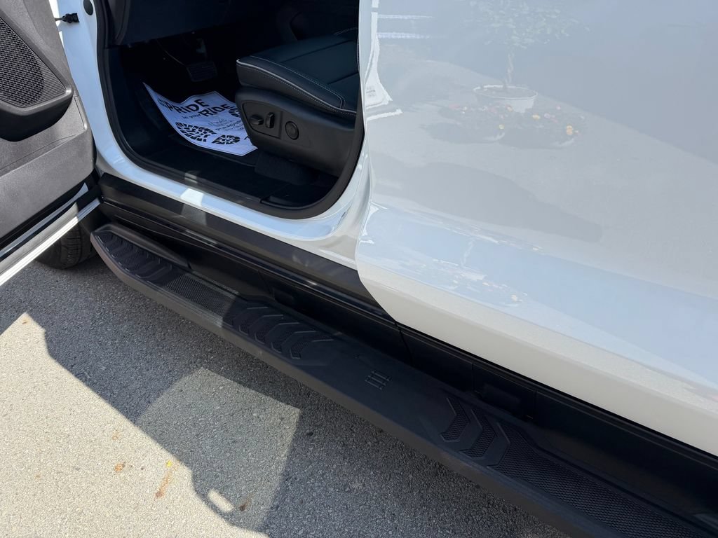 New 2026 Chevrolet Silverado EV LT AWD/4WD image 12