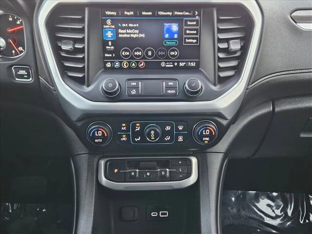 Used 2023 GMC Acadia SLT w/ Elevation Edition image 13