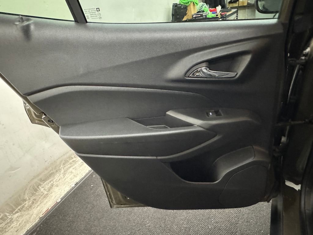 Used 2024 Chevrolet Trax ACTIV image 16