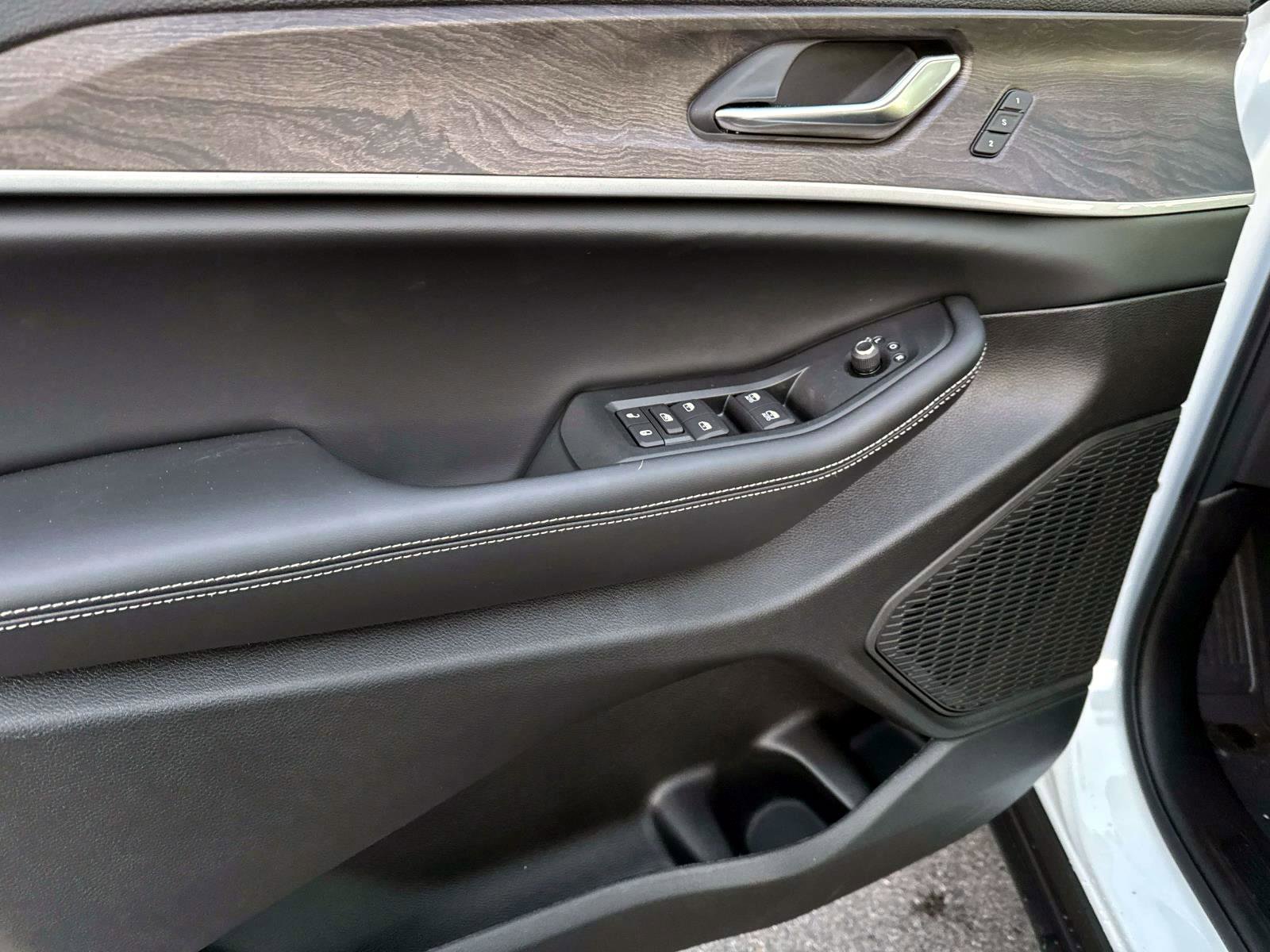 New 2026 Jeep Grand Cherokee Limited w/ Limited Altitude Package image 10