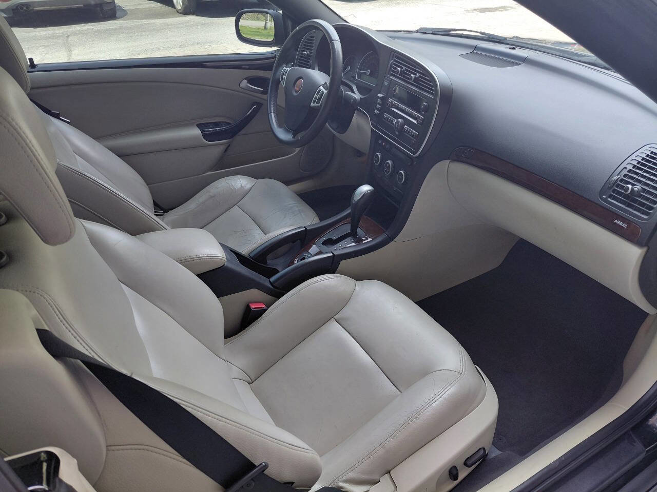 Used 2011 Saab 9-3 2.0T image 4