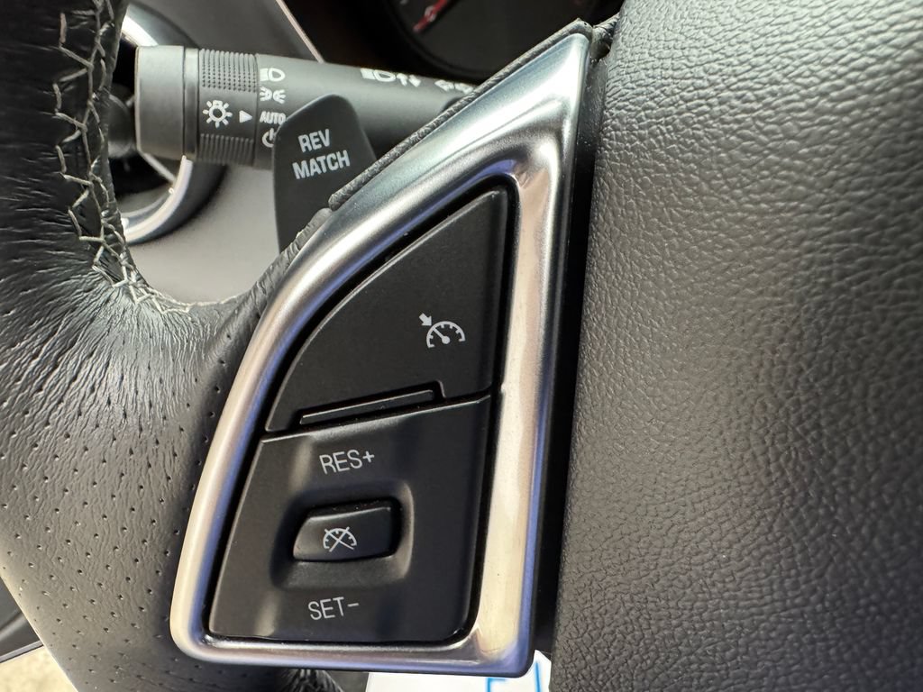 Used 2016 Chevrolet Camaro SS RWD image 14