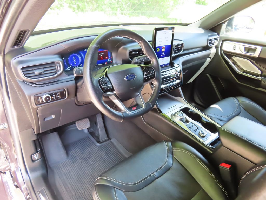 Used 2023 Ford Explorer ST w/ Technology Package AWD/4WD image 23