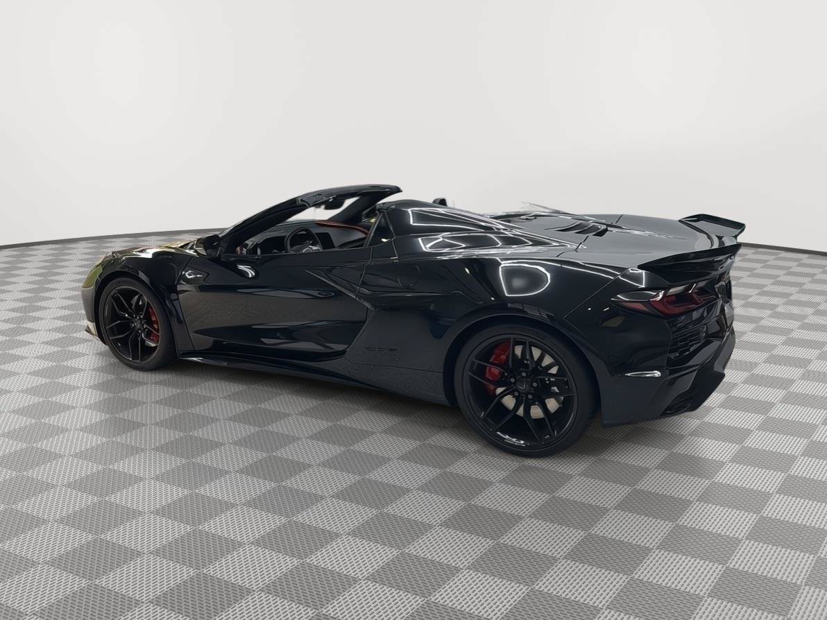 Used 2026 Chevrolet Corvette Z06 RWD image 2