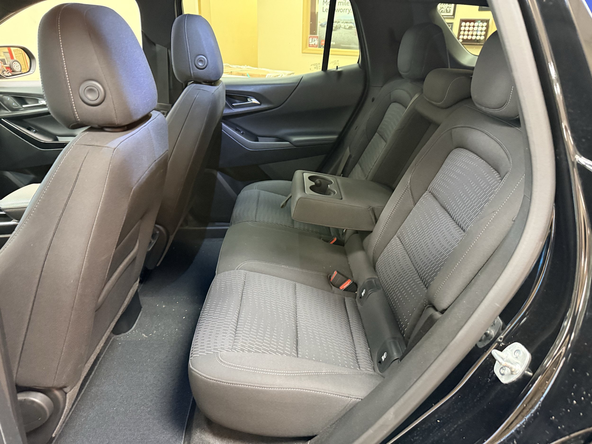 Used 2025 Chevrolet Equinox LT w/ Safety and Technology Package AWD/4WD image 7