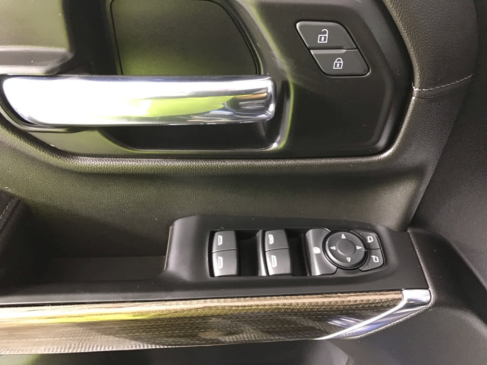 Used 2022 Chevrolet Silverado 1500 LT image 27