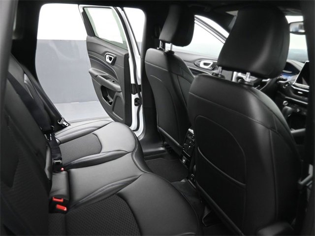 New 2026 Jeep Compass Latitude image 21