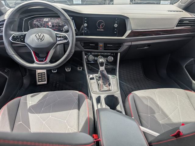 Used 2024 Volkswagen Jetta GLI 40th Anniversary Edition FWD image 15