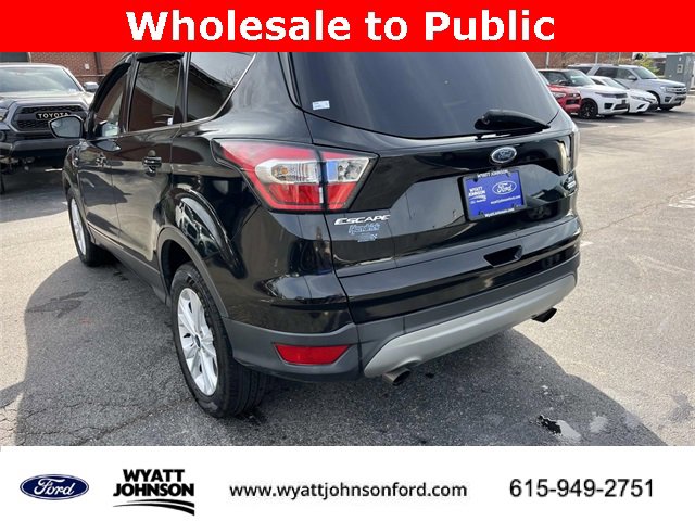 Used 2017 Ford Escape SE image 5