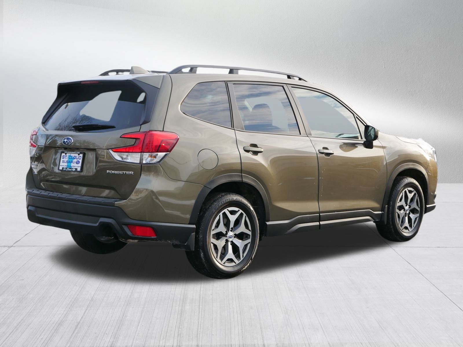 Certified 2023 Subaru Forester Premium image 7