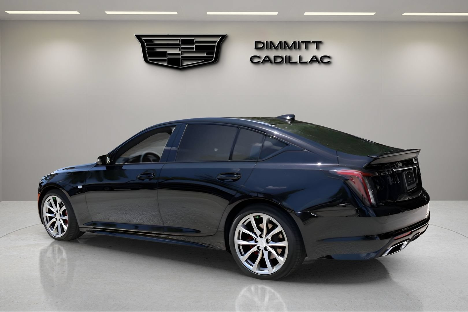 Used 2024 Cadillac CT5 Sport RWD image 7