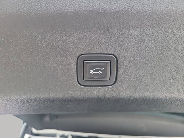 Used 2023 Chevrolet Suburban LT AWD/4WD image 11