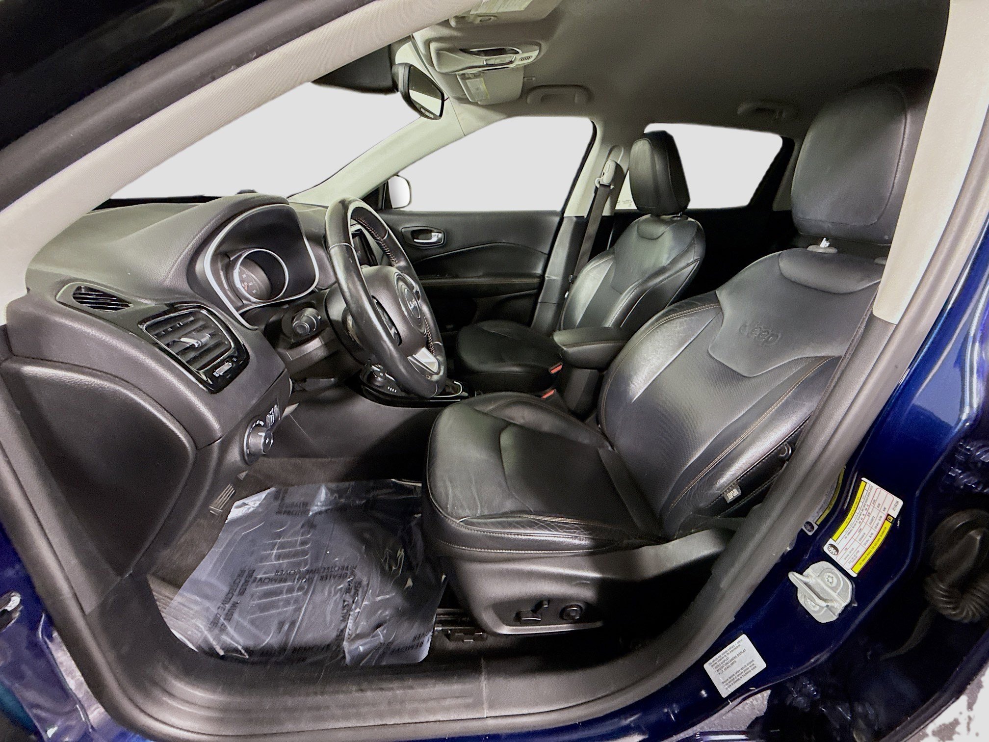 Used 2018 Jeep Compass Limited w/ Navigation Group image 22