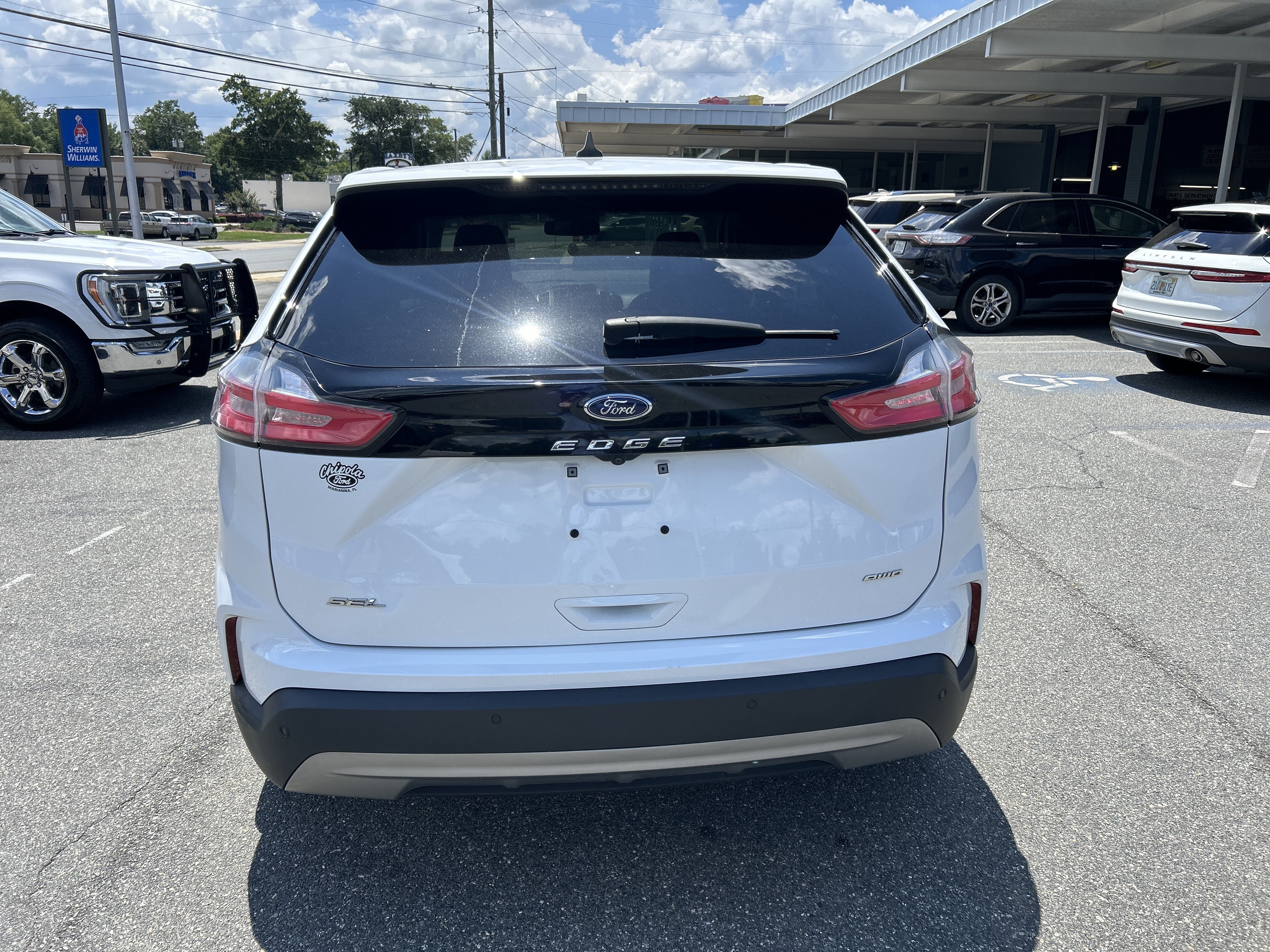 Used 2024 Ford Edge SEL AWD/4WD image 7