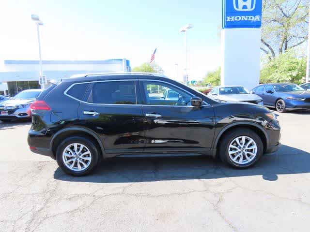 Used 2018 Nissan Rogue SV AWD/4WD image 4