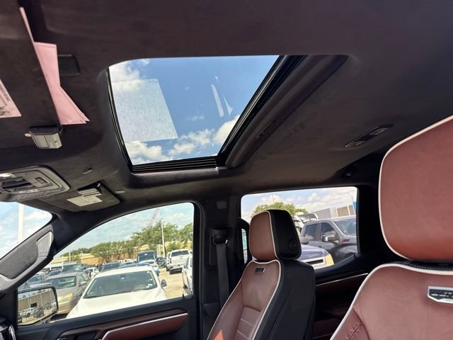 Used 2025 GMC Sierra 1500 Denali Ultimate AWD/4WD image 9