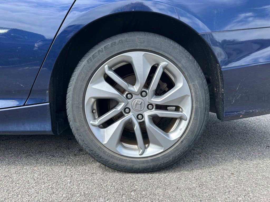 Used 2018 Honda Accord LX image 11