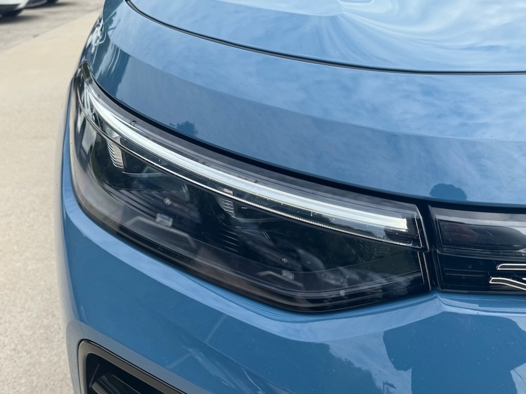 Certified 2026 Volkswagen Tiguan SE R-Line FWD image 36