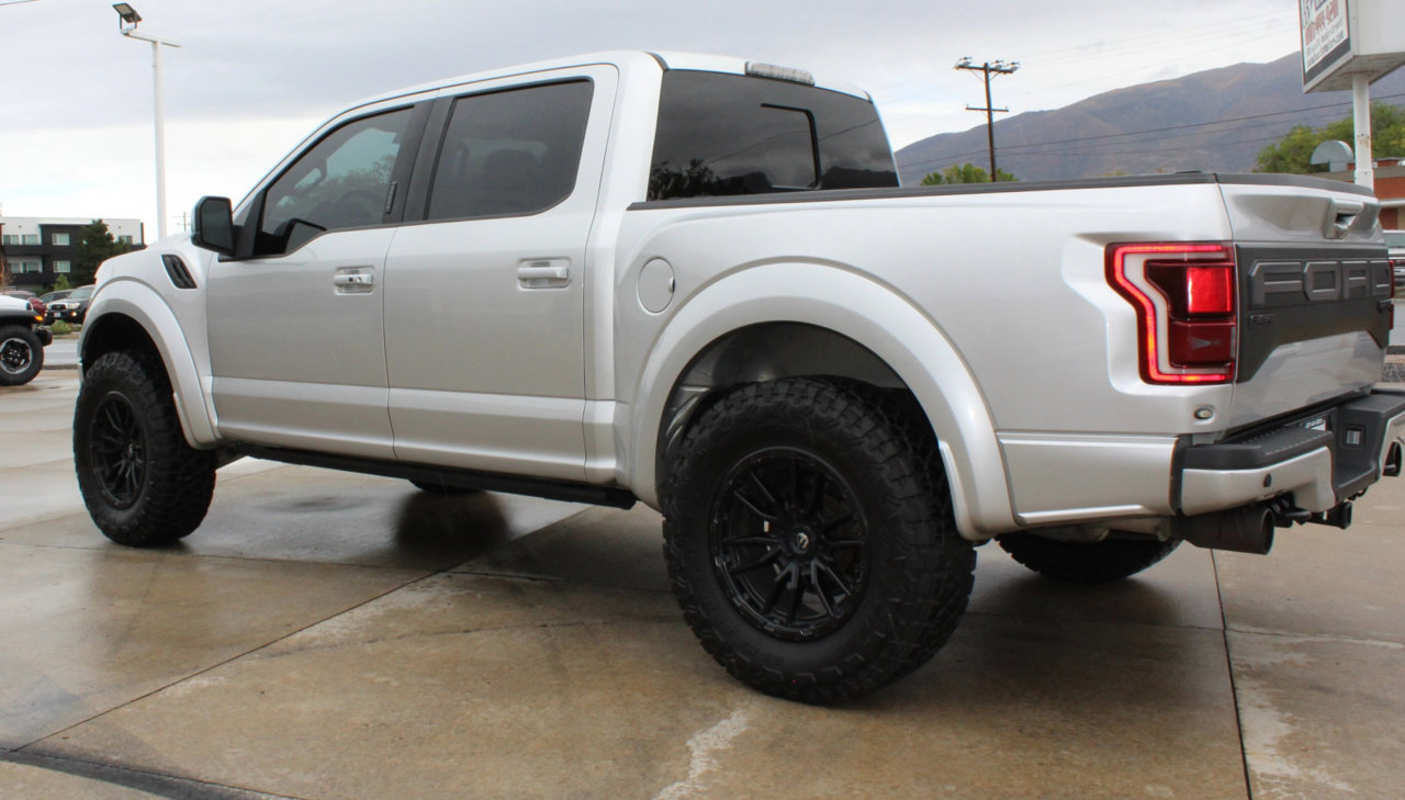 Used 2019 Ford F150 Raptor w/ Equipment Group 802A Luxury image 32