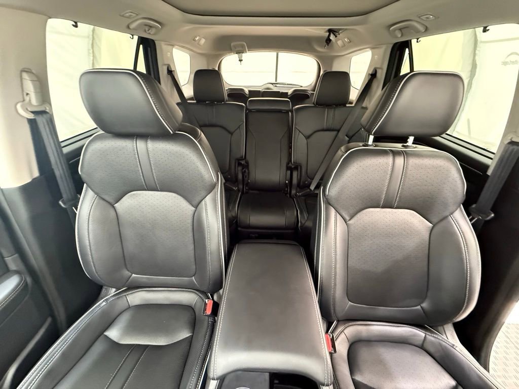 Used 2023 Honda Pilot Elite image 30