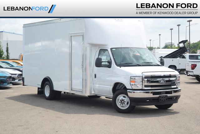 New 2027 Ford E-450 and Econoline 450 Super Duty w/ Power Equipment Group RWD image 1