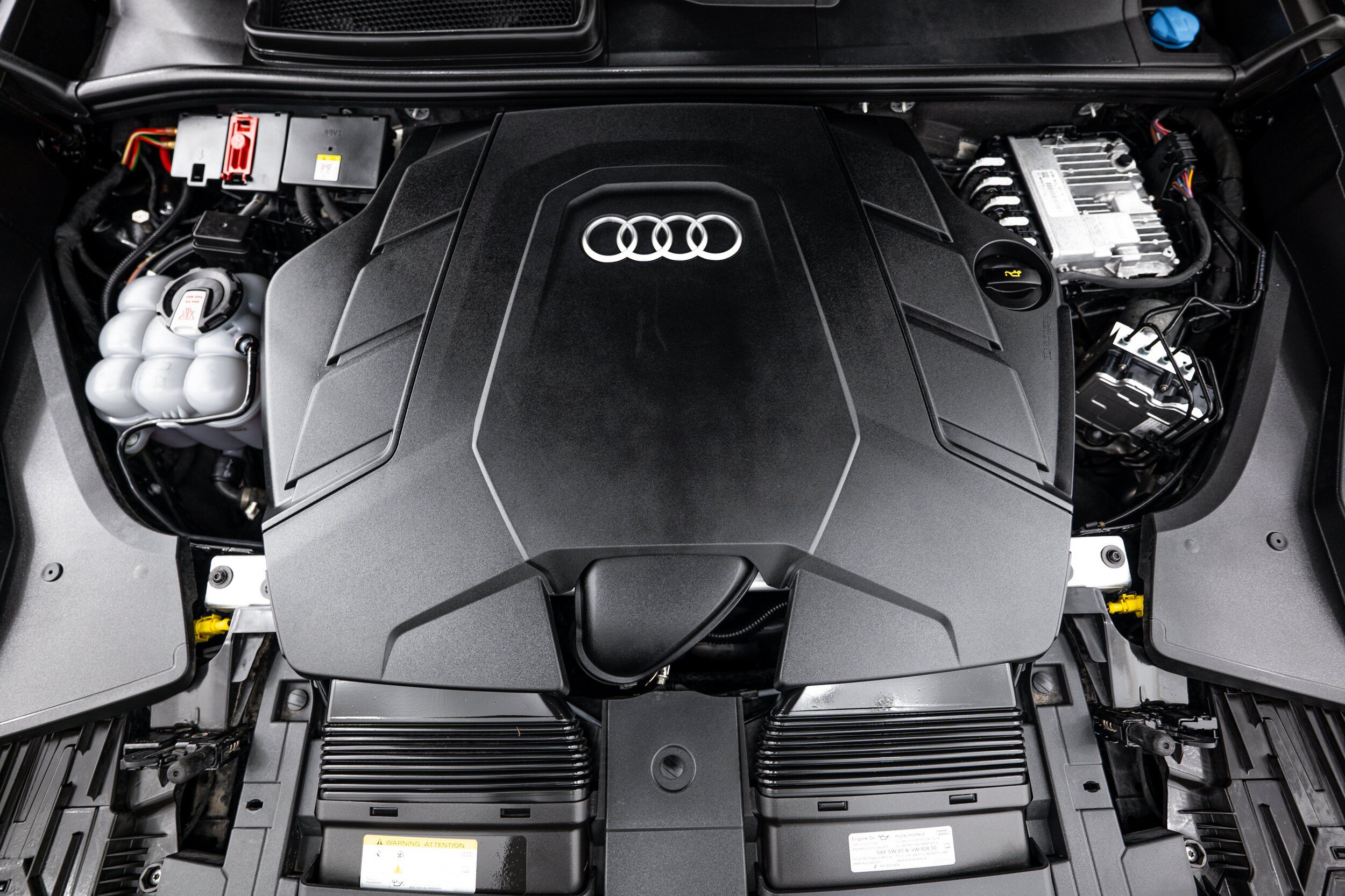 Certified 2022 Audi Q8 Premium Plus AWD/4WD image 21