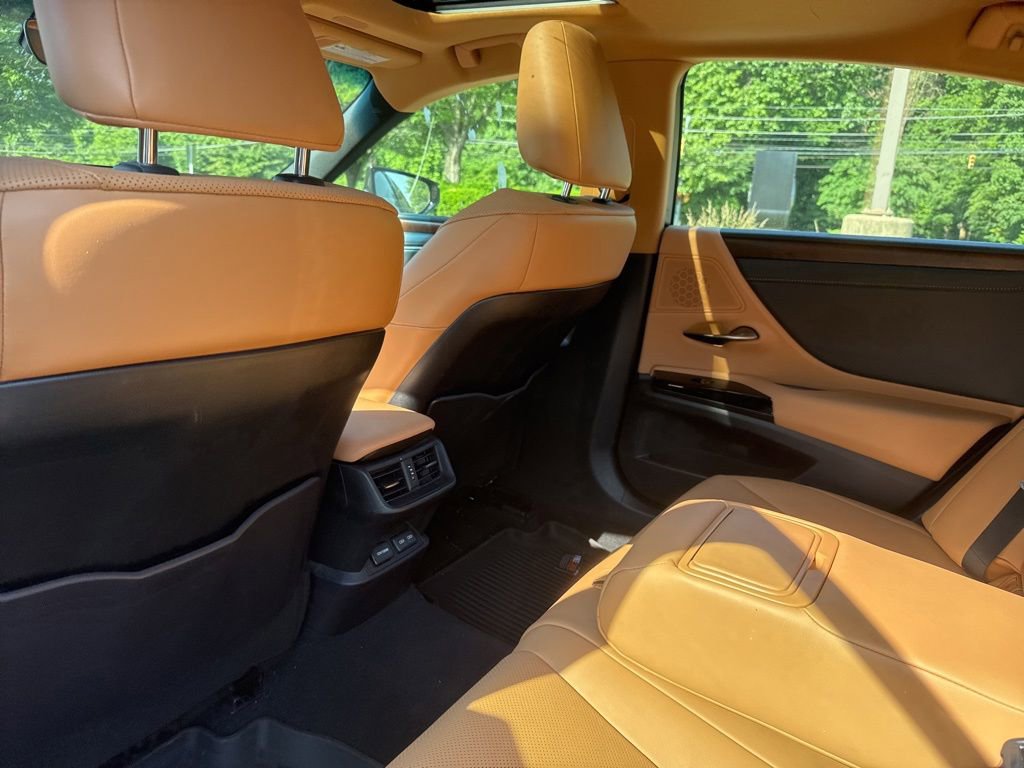 Certified 2023 Lexus ES 350 w/ Premium Package FWD image 11
