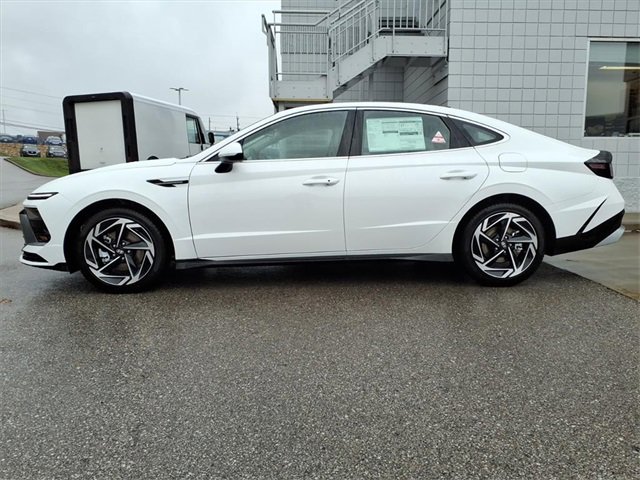 New 2026 Hyundai Sonata SEL image 2