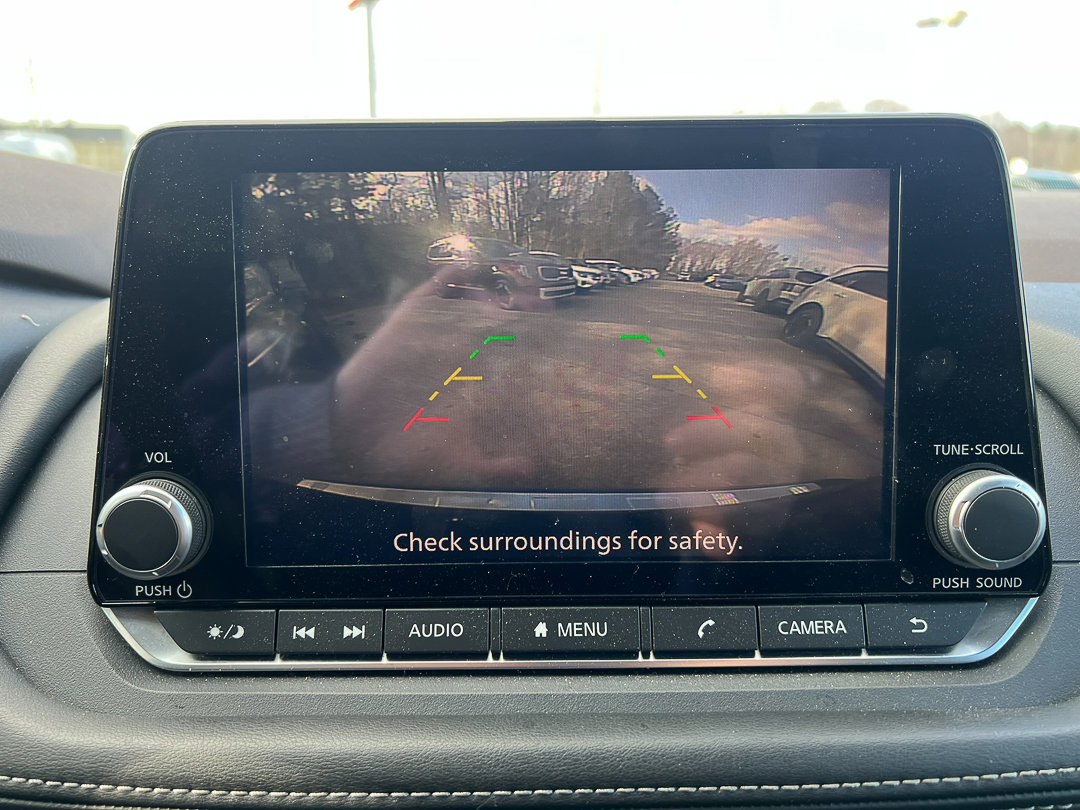 Used 2022 Nissan Rogue SV image 19