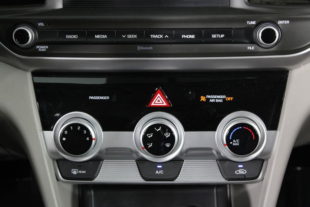 Used 2019 Hyundai Elantra SE image 20