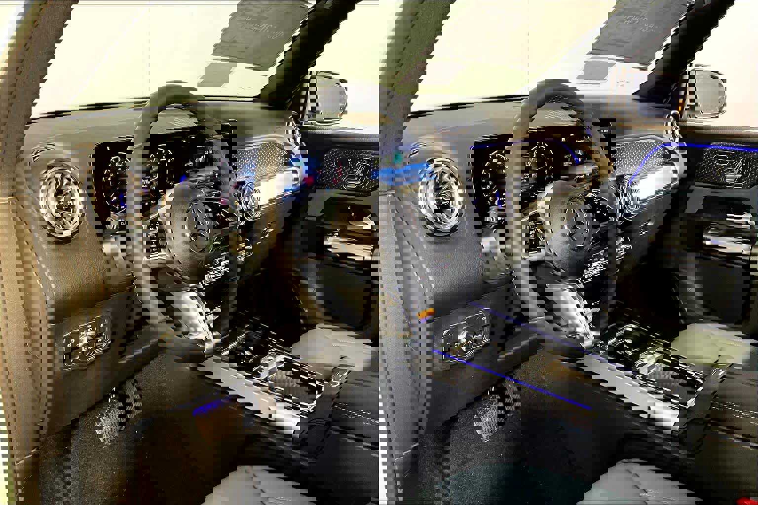 New 2026 Mercedes-Benz GLB 250 4MATIC image 9