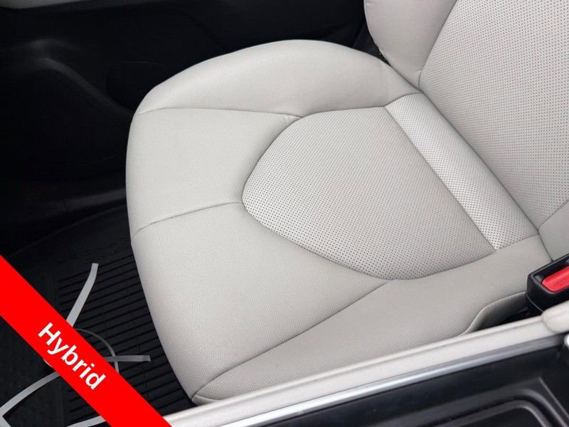 Used 2024 Toyota Grand Highlander XLE image 28