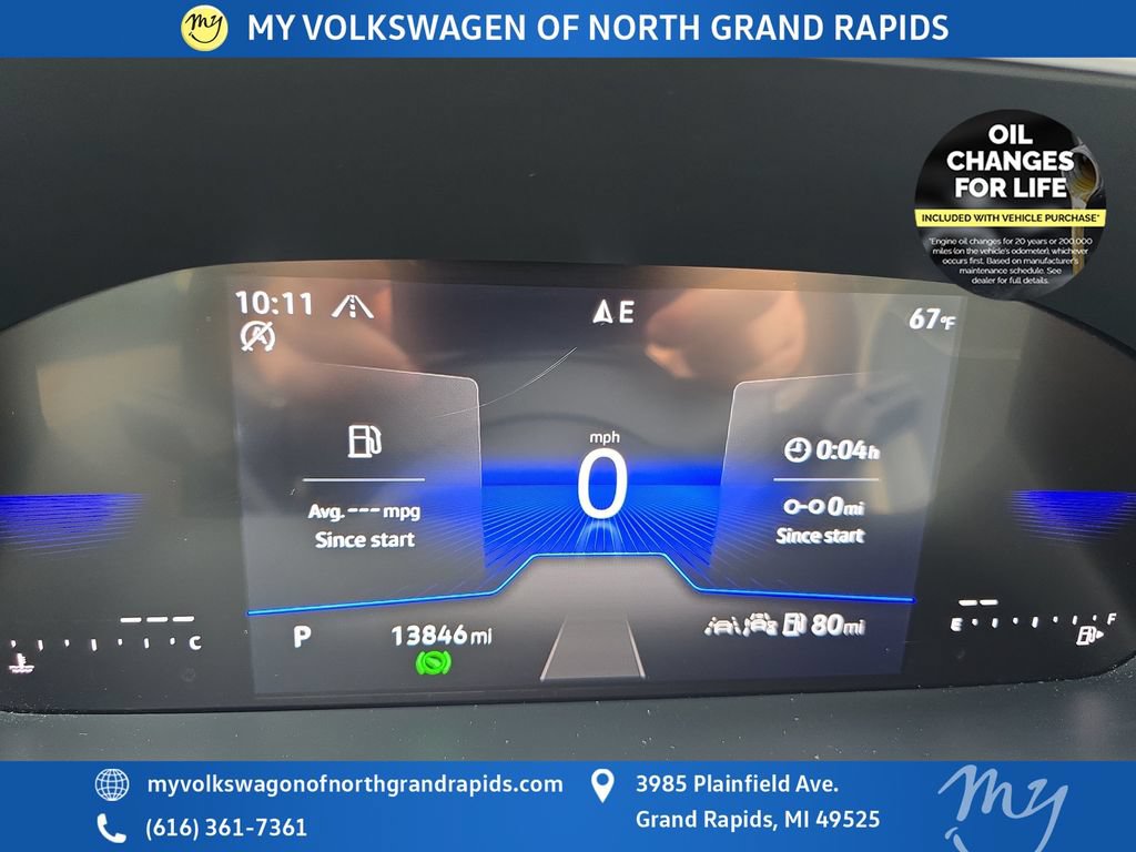Used 2025 Volkswagen Taos SE w/ Panoramic Sunroof Package AWD/4WD image 19