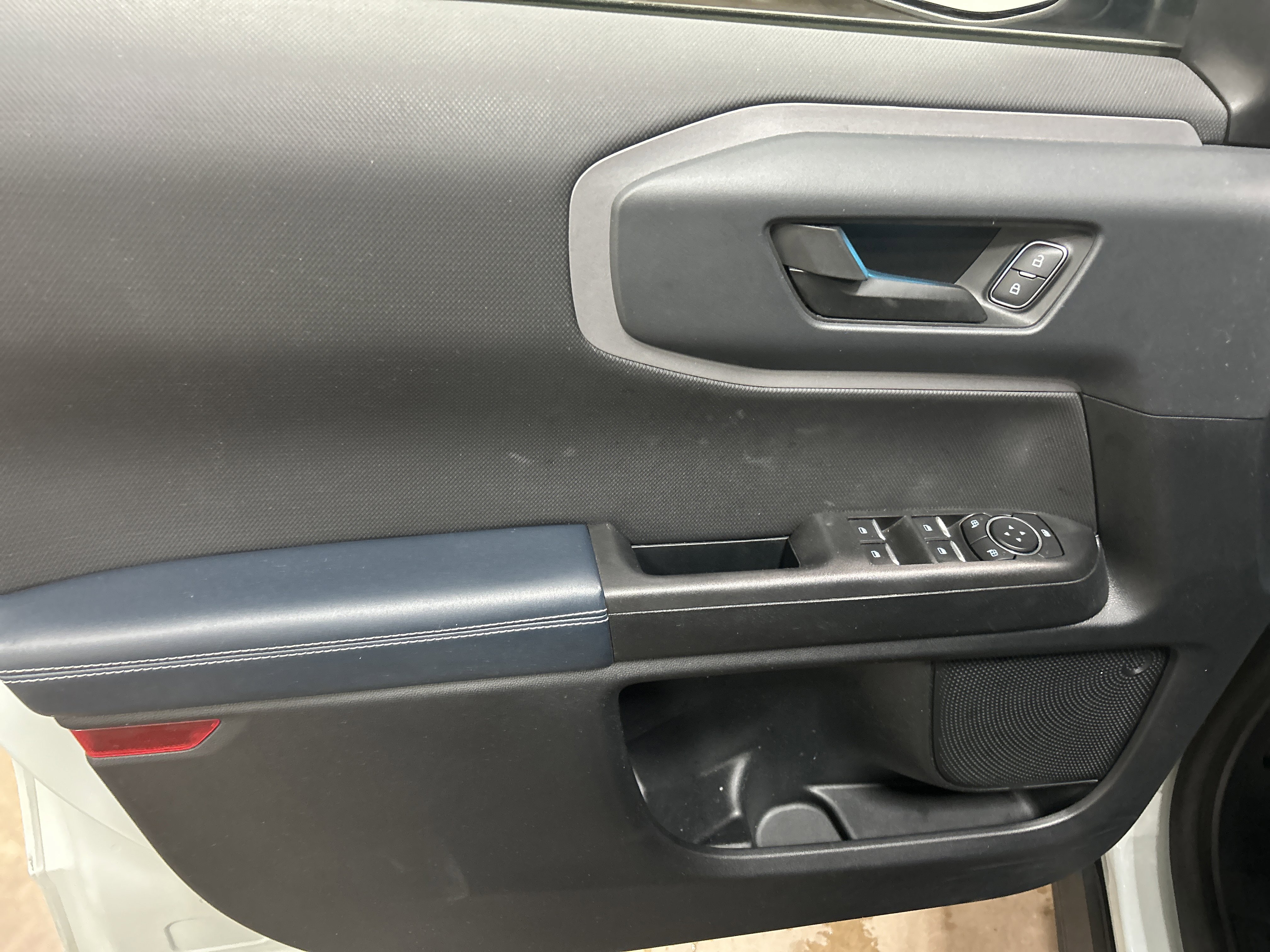 Used 2021 Ford Bronco Sport Outer Banks image 11