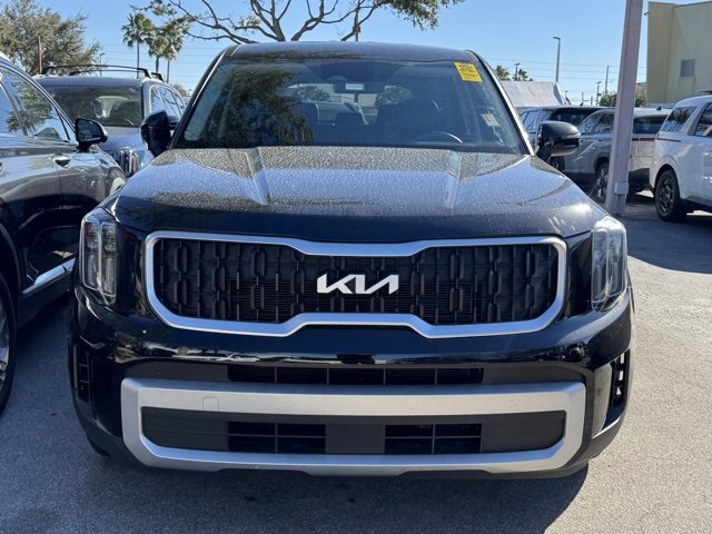Certified 2024 Kia Telluride LX image 9