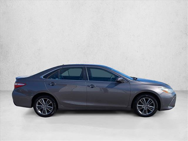 Used 2015 Toyota Camry SE image 4