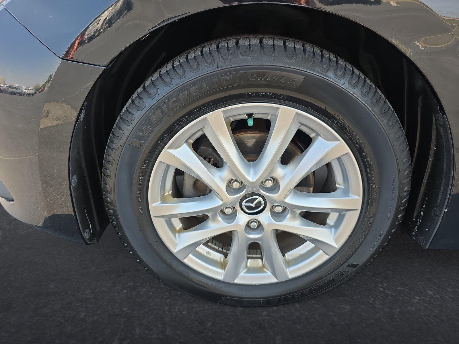 Used 2014 MAZDA MAZDA3 i Touring FWD image 18
