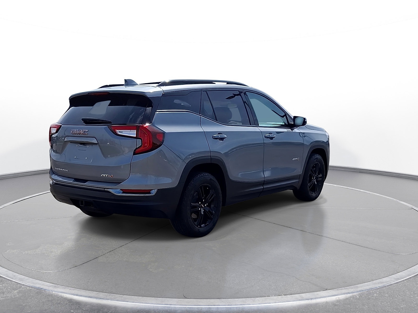 Used 2024 GMC Terrain AT4 w/ Tech Package AWD/4WD image 8