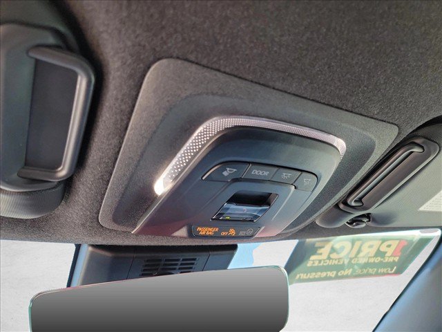 Used 2026 Toyota Corolla SE FWD image 16