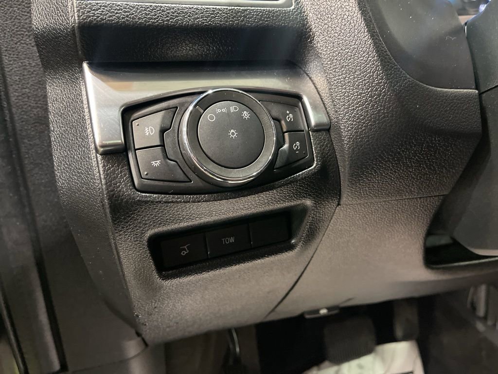 Used 2018 Ford Explorer Limited w/ Equipment Group 301A image 14