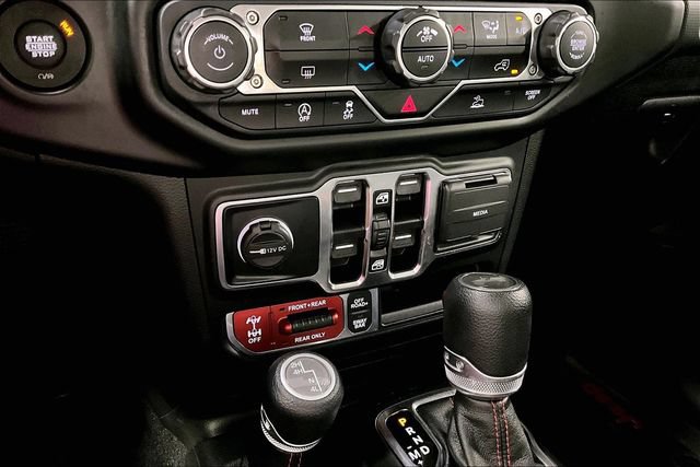 Used 2021 Jeep Wrangler Unlimited Rubicon AWD/4WD image 15