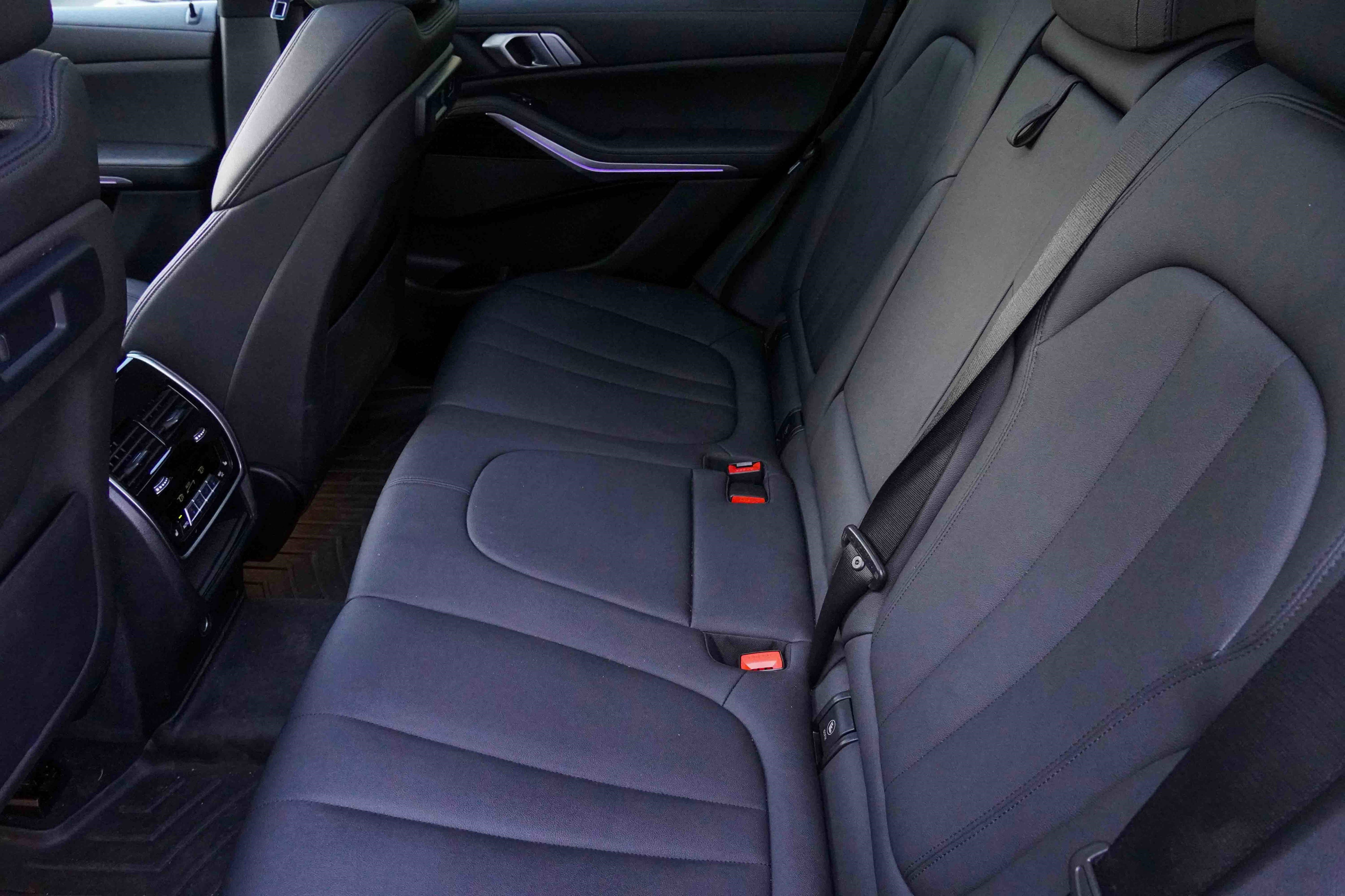 Used 2020 BMW X5 xDrive40i w/ Convenience Package image 37