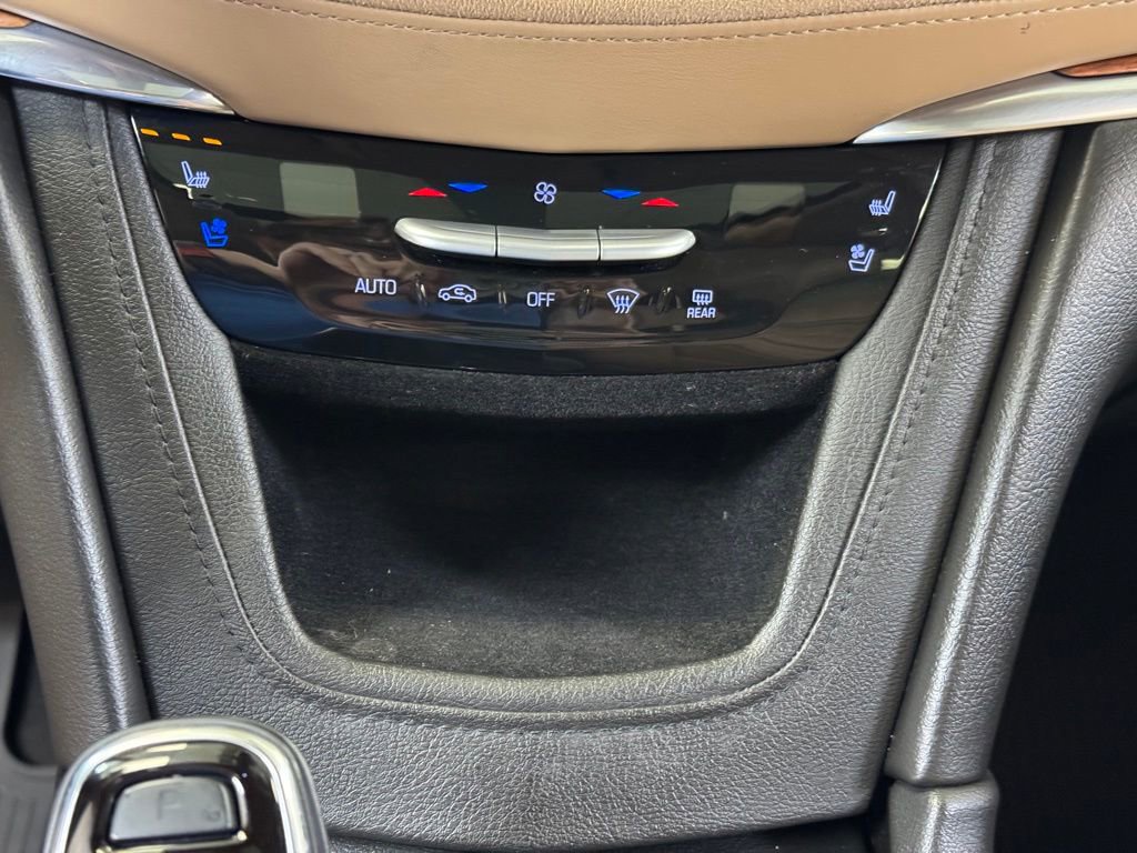 Used 2017 Cadillac XT5 Platinum w/ Driver Assist Package image 42