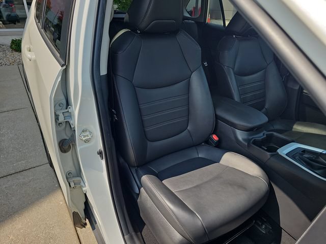 Certified 2022 Toyota RAV4 XLE Premium FWD image 34