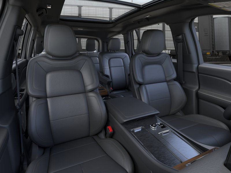 New 2026 Lincoln Aviator Reserve RWD image 10