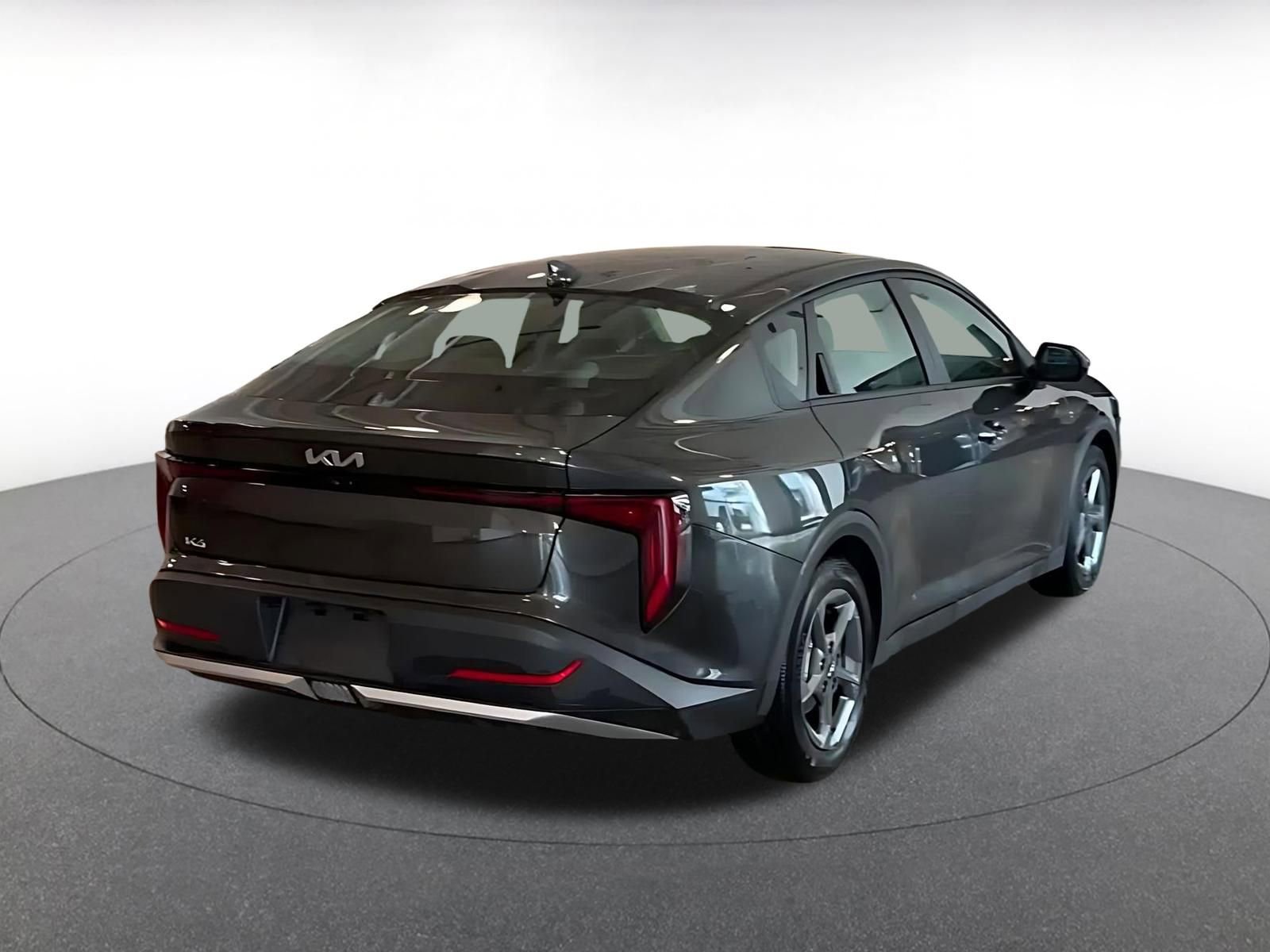 Used 2025 Kia K4 LXS image 14