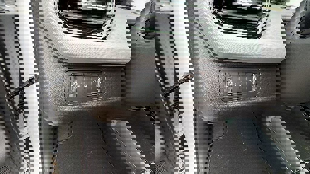 New 2027 Chevrolet Bolt LT w/ Comfort Package image 18